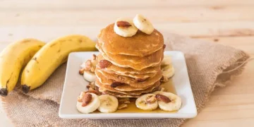 Resep pancake pisang tanpa tepung yang lembut, manis alami, dan mudah dibuat. (Foto: Freepik)