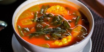 Sayur Asem Sunda. (Foto: Shutterstock/gilangtristiano)