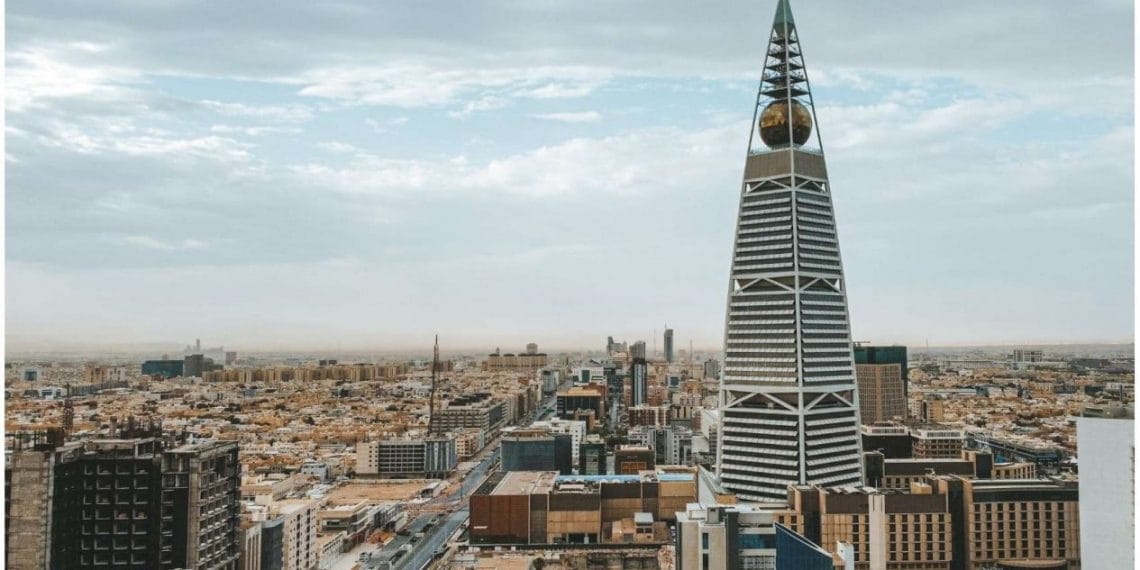 Arab Saudi gencar berinvestasi di kecerdasan buatan sebagai sumber ekonomi baru menggantikan minyak. Strategi ini diproyeksikan hasilkan ratusan miliar dolar. (Foto: Pexels)