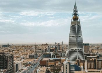 Arab Saudi gencar berinvestasi di kecerdasan buatan sebagai sumber ekonomi baru menggantikan minyak. Strategi ini diproyeksikan hasilkan ratusan miliar dolar. (Foto: Pexels)