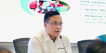 Dirut Pertamina tegaskan tidak cari untung dari SPBU swasta yang alami kelangkaan BBM. Harga BBM Pertamina juga tidak naik. (Foto: Dok. Pertamina).