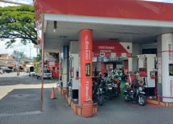 Ramai motor brebet usai isi Pertalite di Jawa Timur, Pertamina buka posko keluhan dan lakukan investigasi untuk memastikan kualitas BBM sesuai spesifikasi. (Foto: kompas.com/NugrahaPerdana)