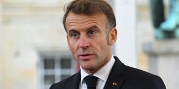 Presiden Prancis Emmanuel Macron. (Foto: EPA/Shutterstock).