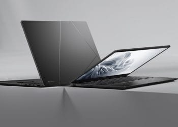 Laptop ASUS dengan baterai tahan lama ini cocok untuk kerja, kuliah, hingga aktivitas luar ruangan tanpa khawatir kehabisan daya. (Foto: gizmologi.id)