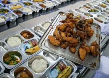 Kasus keracunan MBG meningkat, ahli UGM menjelaskan cara menjaga keamanan makanan dengan penerapan SOP ketat dari pengolahan hingga penyajian.