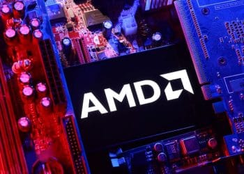 AMD akan pasok ratusan ribu chip AI ke OpenAI, menciptakan peluang pendapatan besar dan potensi kepemilikan saham hingga 10 persen. (Foto: REUTERS/Dado Ruvic)