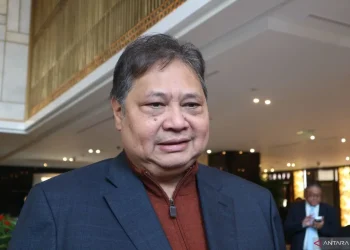 Airlangga ungkap pembahasan tarif ekspor dengan Amerika Serikat terganggu akibat shutdown. Pembicaraan masih berlanjut lewat USTR. (Sumber: ANTARA)