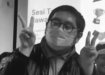 Polisi menyelidiki kematian mahasiswa Unud berinisial TAS. Sejumlah saksi sudah diperiksa untuk memastikan penyebab korban jatuh dari lantai empat. (Foto: TikTok @ulullaby)