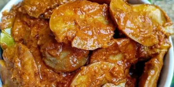 Ahli gizi memperingatkan bahwa cara memasak seperti semur atau braising bisa membuat ginjal bekerja lebih keras jika dikonsumsi terlalu sering dengan bumbu berlebih. (Foto: Instagram/@halimah_kitchen2020)