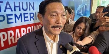 Luhut Pandjaitan cerita kondisi proyek Whoosh saat pertama kali diterimanya. Ia sebut proyek sudah "busuk" dan harus diperbaiki total. (Foto: VOI)