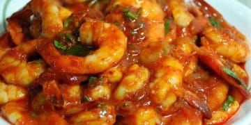 Resep udang asam manis ala restoran yang gurih, segar, dan hemat minyak. Cocok untuk menu harian keluarga. Simpel, lezat, dan siap menggoda selera! (Foto: blog.tokowahab.com)