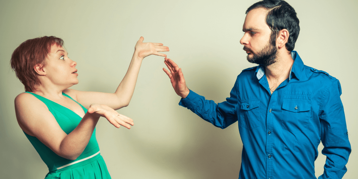 Beberapa kebiasaan sehari-hari bisa menjadi tanda seseorang memiliki IQ rendah tanpa disadari. Kenali 6 cirinya agar tidak terjebak dalam pola pikir yang salah. (Foto: geediting.com)