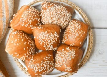 Odading original ala rumahan, warna kecokelatan sempurna, cocok dipadu kopi pahit di pagi hari.