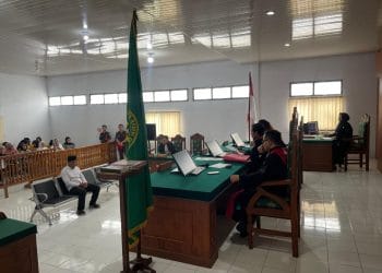 Majelis Hakim PN Curup menjatuhkan vonis mati kepada Gunawan, pelaku pembunuhan ibu dan anak di Rejang Lebong, Bengkulu. (Foto: Harian Bengkulu Express)