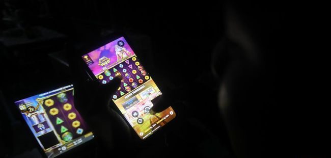 Dorong Pendekatan Mendidik, KPAI Soroti Anak SD yang Terjerat Judi Online KPAI menegaskan anak terlibat judi online perlu direhabilitasi, bukan dihukum. Dukungan keluarga dan pendidikan jadi kunci perubahan perilaku. (Foto: CNBC Indonesia/Faisal Rahman)