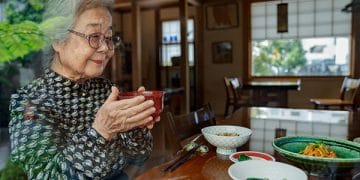 Dari ubi ungu hingga rumput laut, inilah rahasia makanan khas Jepang yang mendukung umur panjang dan tubuh bugar.