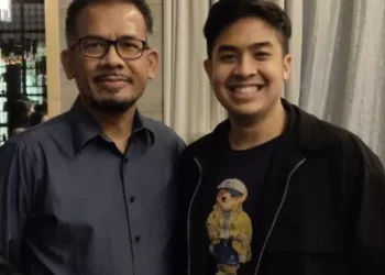 Jerome Polin berduka atas meninggalnya sang ayah, Marojahan Sijabat. Kakaknya, Jehian, membagikan kabar duka dan pesan haru di media sosial. (Foto: Instagram @jeromepolin)