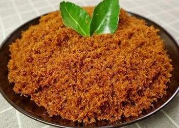 Serundeng kelapa gurih manis. (Sumber: Sajian Sedap)