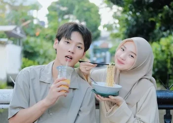 Sosok Julia Prastini alias Jule jadi sorotan usai diduga berselingkuh dari suaminya, Na Daehoon. Intip profil lengkap dan kisah hidupnya di sini. (Foto: Instagram.com/juliaprt7)