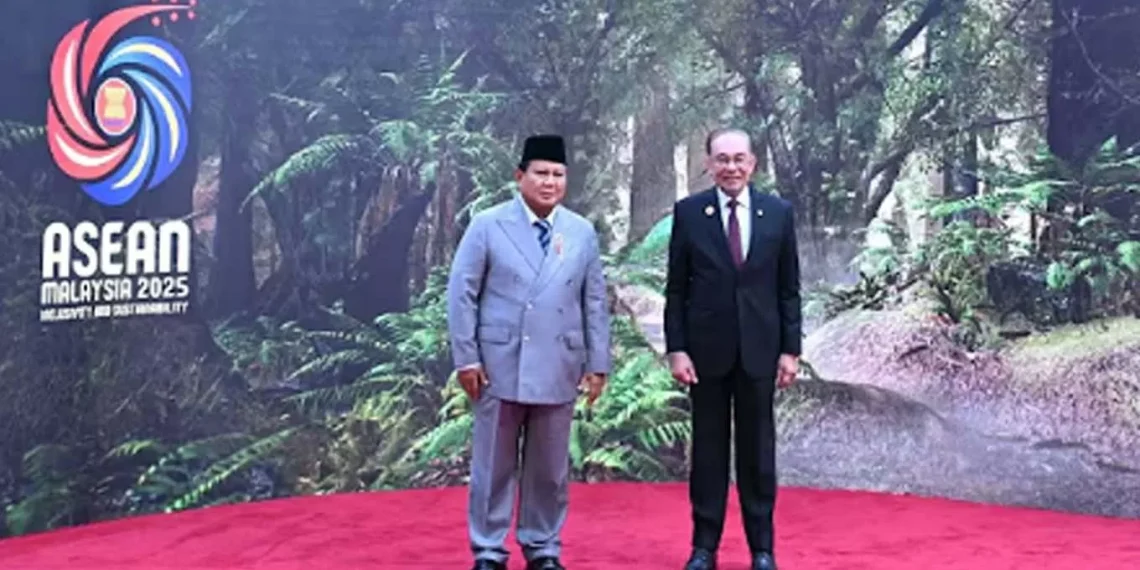 RTM Malaysia minta maaf setelah komentatornya salah sebut Presiden Prabowo sebagai Jokowi saat siaran langsung KTT ASEAN ke-47 di Kuala Lumpur. (Foto: porosjakarta.com)