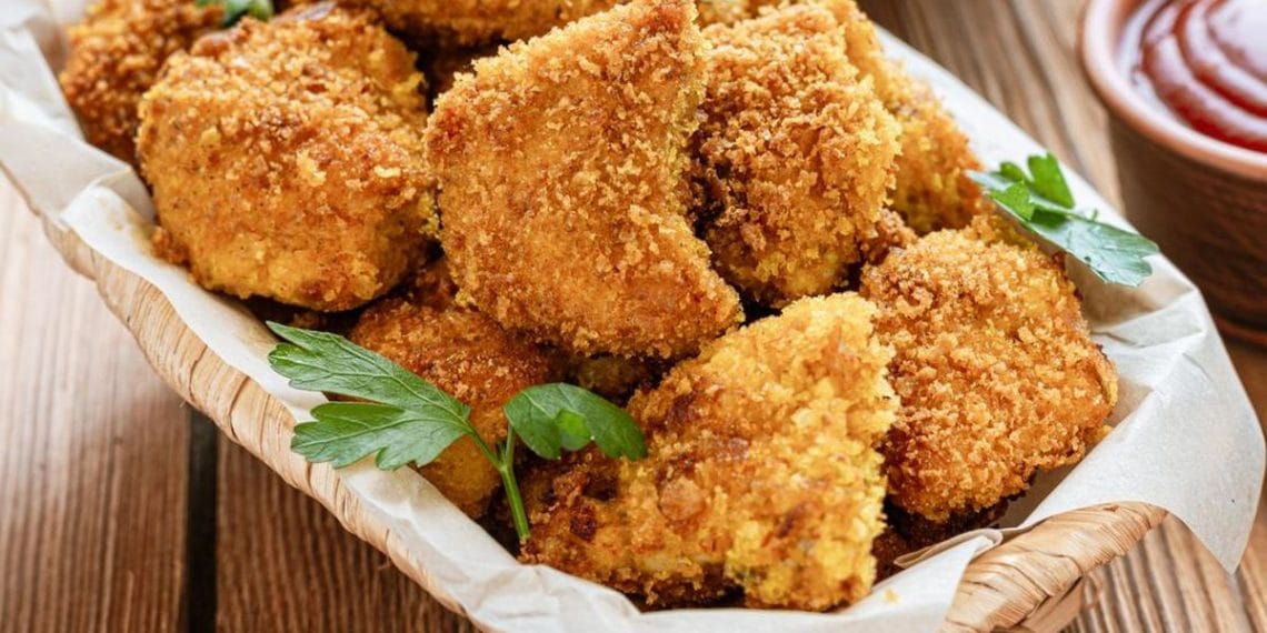 Nugget ayam wortel dengan balutan tepung panir oranye yang renyah dan gurih (Sumber: Detik Food)