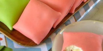 Resep pancake durian lembut dan creamy yang mudah dibuat di rumah. Cocok untuk ide jualan atau camilan manis pencinta durian. (Foto: Detik Food)