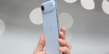 Apple berencana memangkas produksi iPhone Air akibat penjualan lesu, meski model iPhone 17 lainnya justru mencatat hasil penjualan positif. (Foto: REUTERS/Manuel Orbegozo)