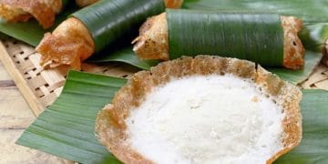 Nikmati sensasi legit dan lembutnya serabi Solo teflon yang mudah dibuat di rumah tanpa cetakan tradisional. Resep hemat dan aromanya bikin nostalgia. (Foto: Sajian Sedap)