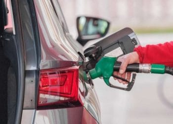 Program bensin campur etanol 10 persen (E10) dinilai belum realistis diterapkan tahun depan karena industri bioetanol Indonesia belum siap dari hulu hingga hilir. (Foto: katadata.co.id)