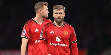 Manchester United dan Liverpool sama sama mengalami pekan menyedihkan di Liga Inggris setelah menelan kekalahan penting dan tertinggal jauh dari pemuncak klasemen. (Foto: Getty Images)