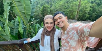 Indra Bekti dan Aldila Jelita menjual rumah lama untuk melepas kenangan buruk dan memulai hidup baru bersama keluarga. (Foto: Instagram / @ dhila_bekti)