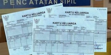 Ketahui syarat dan cara membuat KK baru setelah menikah untuk memperbarui data kependudukan dan administrasi keluarga. (Foto: Tempo)