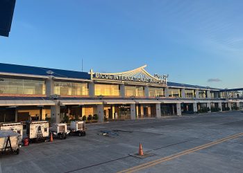 Filipina menutup tujuh bandara dan membatalkan ratusan penerbangan akibat Topan Fung Wong yang menyebabkan banjir, tanah longsor, dan ribuan pengungsi. (Foto: Wikipedia)