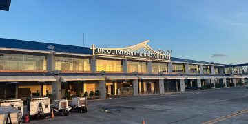 Filipina menutup tujuh bandara dan membatalkan ratusan penerbangan akibat Topan Fung Wong yang menyebabkan banjir, tanah longsor, dan ribuan pengungsi. (Foto: Wikipedia)
