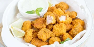 Resep Spicy Fish Bite pedas gurih isi keju yang renyah di luar lembut di dalam. Camilan praktis cuma 30 menit, cocok untuk jualan dan teman nonton.