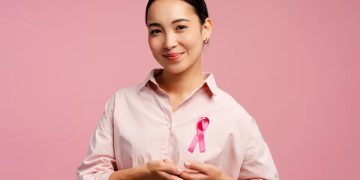 Deteksi dini kanker payudara penting untuk pengobatan tepat. Kenali jenis tes medis mulai dari USG hingga pemeriksaan molekuler. (Foto: tzuchihospital.co.id)