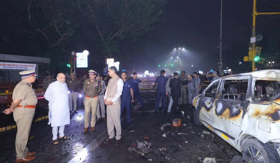 Ledakan mobil di dekat Benteng Merah, New Delhi, menewaskan 10 orang dan melukai puluhan lainnya. Pemerintah India langsung siaga penuh. (Foto: Media Indonesia)