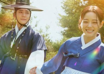 Simak sinopsis dan analisis Moon River, drama Korea tentang pertukaran jiwa antara putra mahkota dan pedagang, serta konflik istana yang mendalam. (Foto: Dok. MBC)