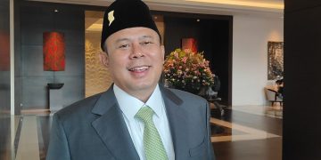 Pernyataan Wakil Ketua DPR Cucun soal tenaga gizi MBG cukup lulusan SMA memicu kontroversi dan kritik publik dan profesional gizi. (Foto: KOMPAS.com/NICHOLAS RYAN ADITYA)