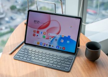 Honor memberi promo spesial Pad 10 dengan bonus keyboard, stylus, dan perpanjangan garansi di Experience Store Emporium Pluit. (Foto: Dok. Honor)