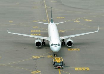 Pemerintah Afrika Selatan menyelidiki penerbangan misterius yang membawa warga Palestina dari Gaza, termasuk asal-usul perjalanan dan proses kedatangan mereka. (Foto: Unsplash)