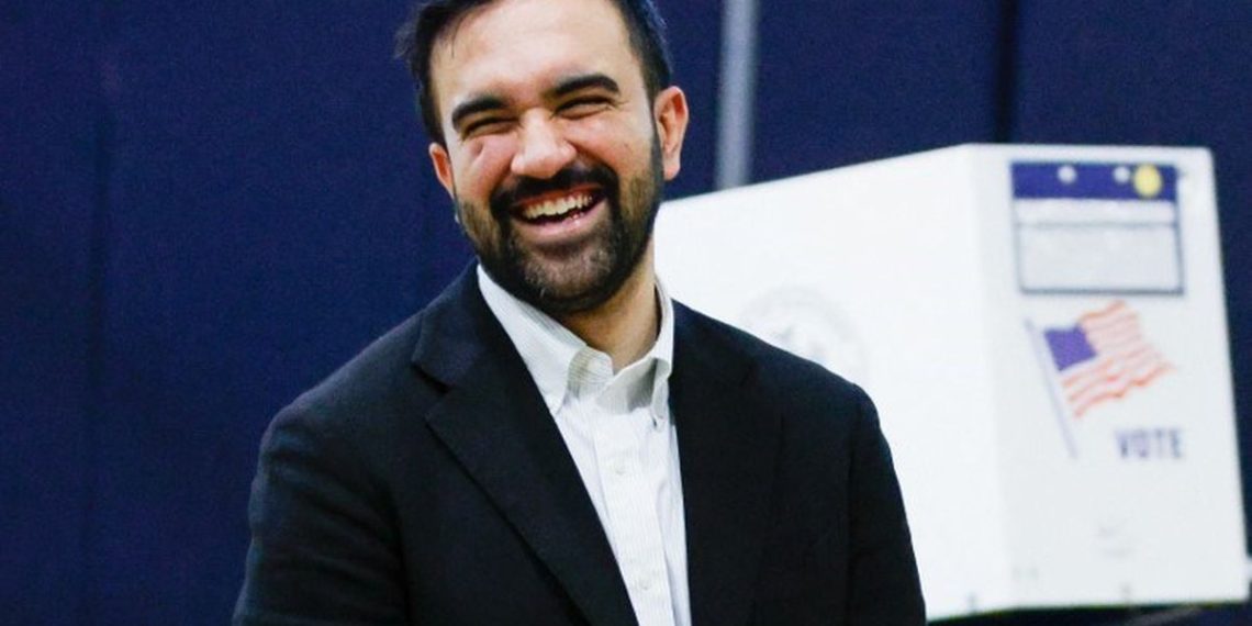 Sejumlah politikus Partai Republik mendesak pencabutan kewarganegaraan Zohran Mamdani. Pakar hukum menilai peluang itu sangat kecil. (Foto: AFP/LEONARDO MUNOZ)