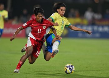 Timnas Indonesia U-17 kalah 0-4 dari Brasil di Piala Dunia U-17 2025. Meski begitu, peluang Garuda Muda untuk lolos ke babak 32 besar masih terbuka. (Foto: ANTARA FOTO/Bayu Pratama)