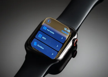 MyBCA resmi tersedia di smartwatch WearOS dengan fitur QRIS Tap yang memungkinkan transaksi cepat tanpa ponsel. Dukungan keamanan tinggi disiapkan untuk pengguna. (Foto: Istimewa)