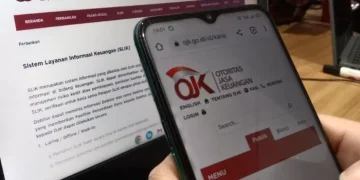 Layanan SLIK OJK memudahkan masyarakat mengecek skor kredit secara online. Simak syarat dan cara akses iDebku OJK. (Foto: infobanknews.com)