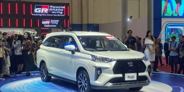 Toyota Veloz Hybrid resmi hadir di Indonesia, MPV hybrid termurah dengan harga pre-booking Rp 299 juta hingga Desember 2025. (Foto: Antara)