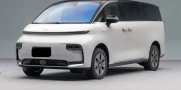 Geely V900 MPV premium siap meluncur dengan desain modern, opsi EREV, dan fitur canggih bersaing dengan Alphard dan Denza. (Foto: Geely Galaxy)
