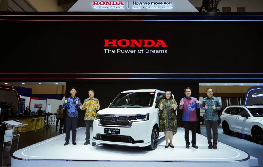 Honda menawarkan cicilan mulai Rp2 juta tenor 7 tahun selama GJAW 2025. Tersedia promo DP ringan, bunga 0 persen, trade-in dan lucky dip. (Foto: Honda Indonesia)