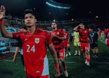 Timnas Indonesia U-23 tiba lebih awal di Thailand untuk SEA Games 2025, menunjukkan keseriusan mereka mengejar target emas melalui adaptasi dan persiapan matang. (Foto: Dok. PSSI)