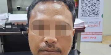 Seorang guru les di Pelalawan, Riau, ditangkap polisi karena mencabuli dua murid berusia 11 tahun. Pelaku memanfaatkan kedekatan dan iming-iming hadiah. (Foto: Haluanriau.com)